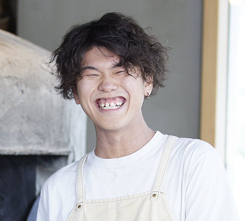 永倉 憂人